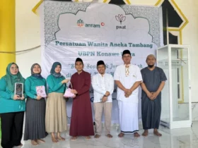 Memperingati HUT Persatuan Wanita Aneka Tambang Ke-25, PT ANTAM dan PWAT Gelar Bakti Sosial Bantuan Rumah Ibadah Hinggan Santunan Ke Pengurus Mesjid Dan Anak-Anak TPQ