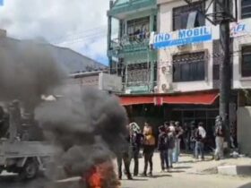Upah di Bawah UMR hingga PHK Sepihak, Kantor Pembiayaan di Kendari Disegel Buruh