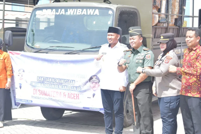 Kendari Peduli, Bantuan Kemanusiaan Dilepas untuk Warga Terdampak Banjir di Aceh dan Sumatra