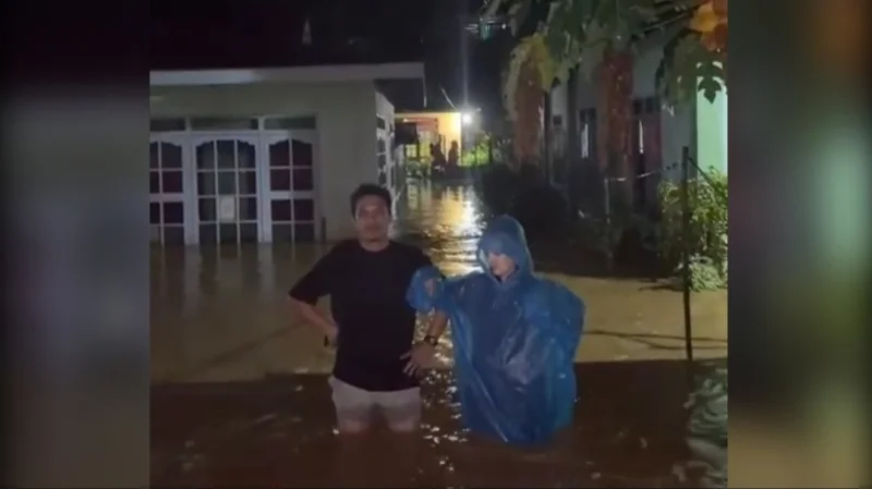 Sejam Diguyur Hujan, Wilayah Anggalomoare Jaya Sampara Banjir, Warga Minta Pemerintah Lakukan Solusi
