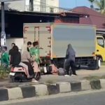 Kecelakaan di Jalan Poros Kendari-Kolaka: Wanita Pengendara Motor Tabrak Mobil Box Terparkir, Alami Luka dan Terjepit ‎