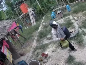 Siang Bolong Berani Gasak Solar dan Tabung Gas! Aksi Pria Berhelm di Konawe Terekam CCTV & Viral